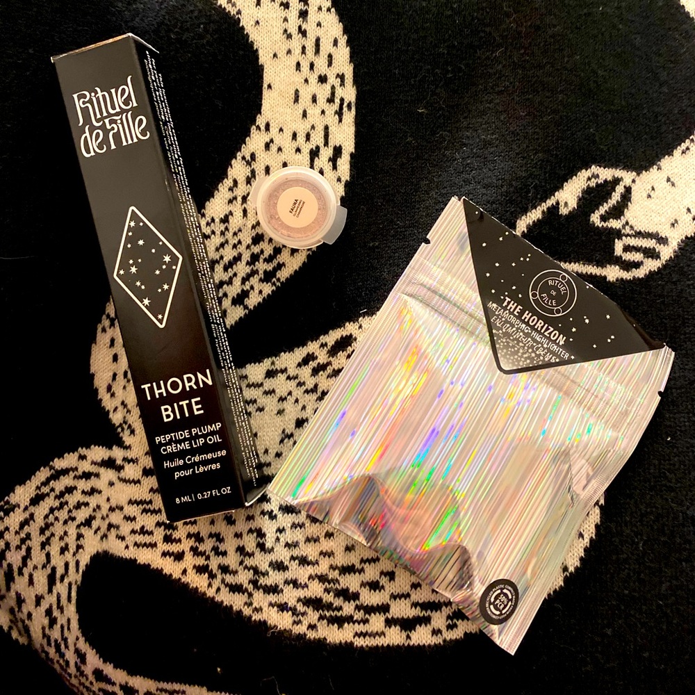 rituel de fille - full size horizon highlighter & thorn bite  + eye soot sample